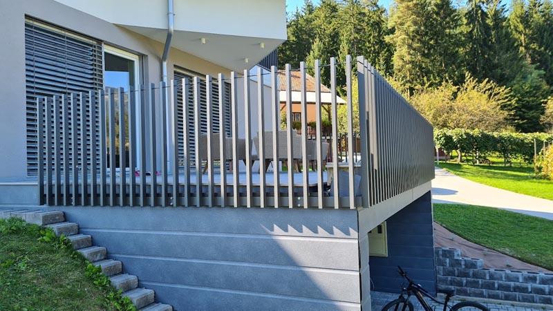 Ograja za balkon