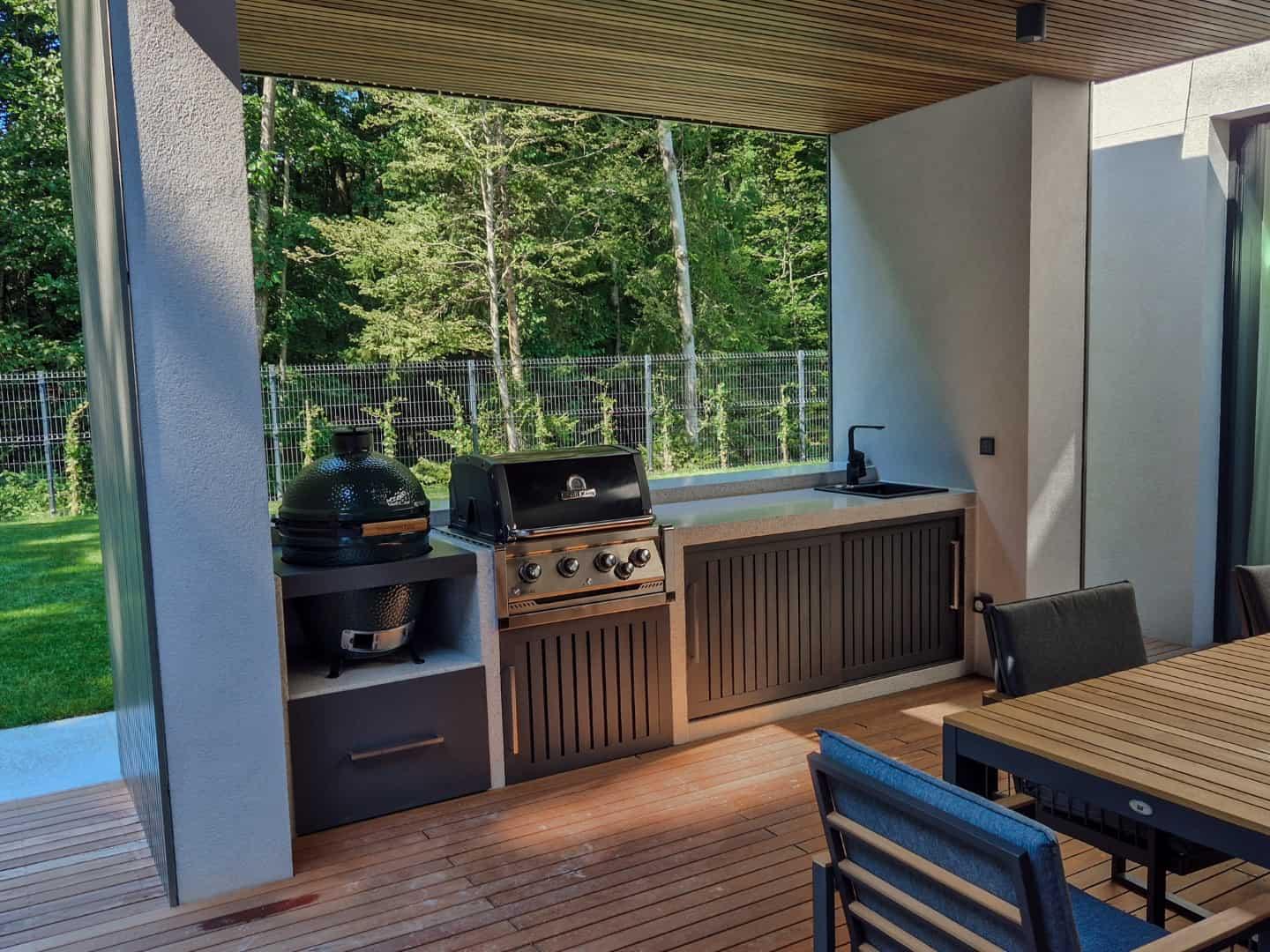 Letna kuhinja na vrtu