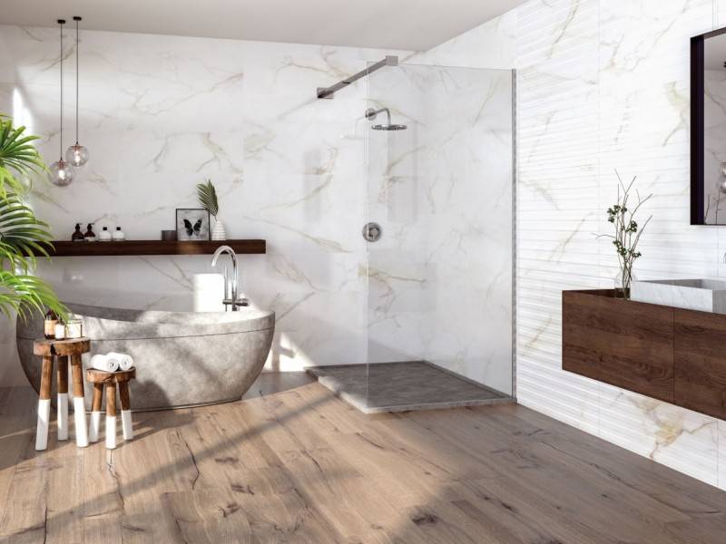 moderne keramične ploščice v kopalnici