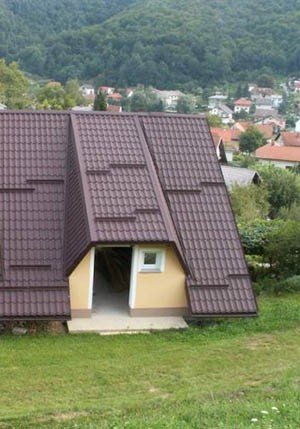 pokrivanje strehe s pločevino
