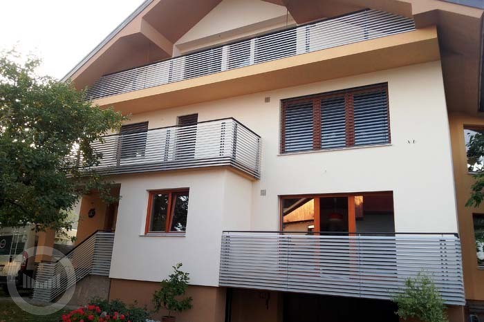 kovinske-ograje-za-balkon