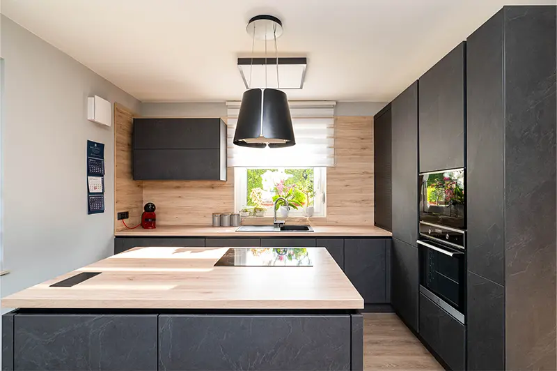 moderna-kuhinja-z-otokom