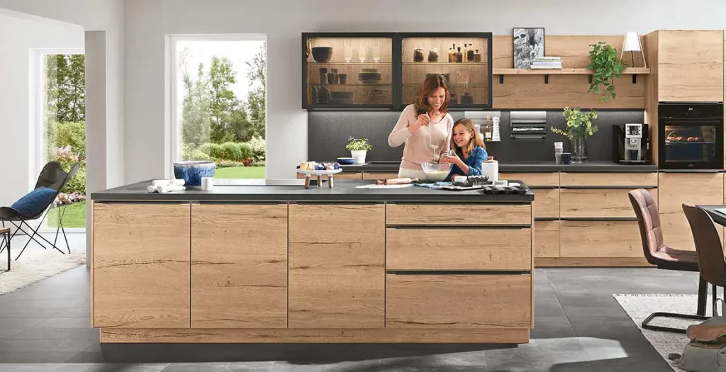 moderne-kuhinje-z-otokom