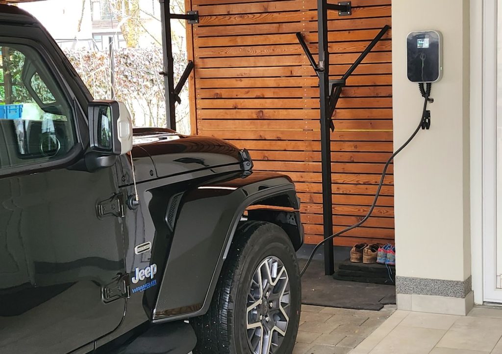 kabel za polnjenje avta