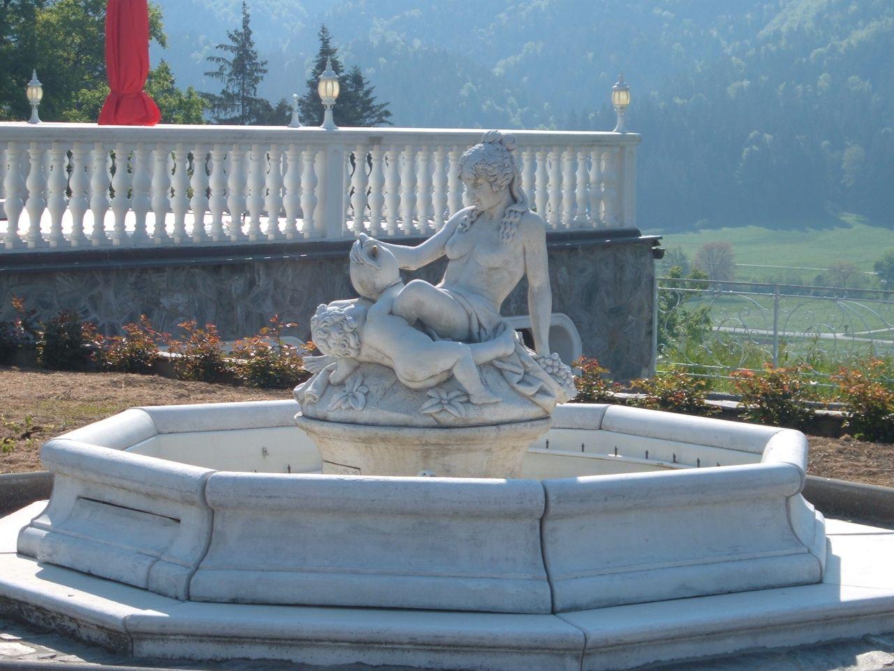 Postavitev betonske ograje