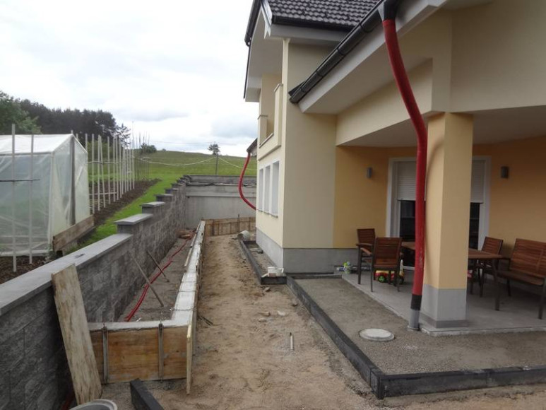 Izdelava betonske škarpe