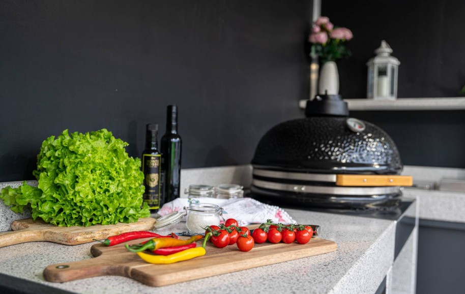 Moderna letna kuhinja