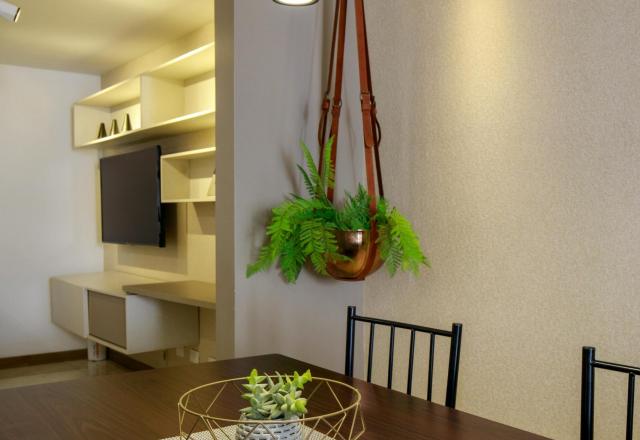 Moderna viseča svetila za jedilnico združujejo lepoto in uporabnost