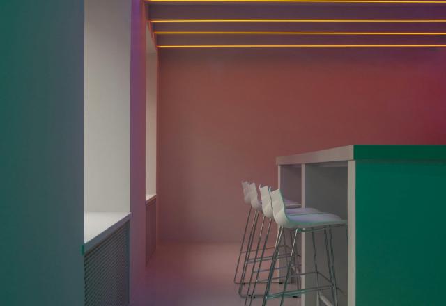 Barvni LED trakovi so učinkovita in prilagodljiva rešitev za razsvetljavo