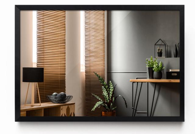 Čarovnija ogledal v notranjem oblikovanju: kako pravilno izbrano ogledalo spremeni prostor?