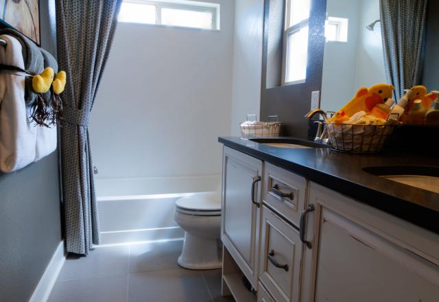 Polaganje ploščic: Kako “povečati” majhen prostor