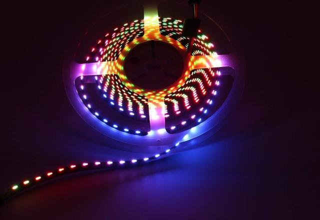 LED trak lučke kot premišljena izbira sodobne osvetlitve