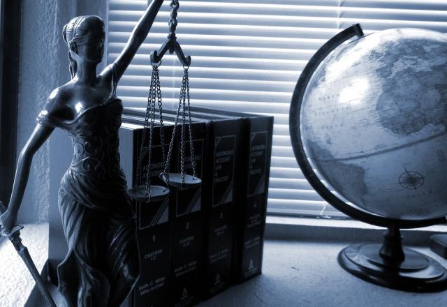 E-komentarji zakonodaje na spletu – komentar GDPR in SPZ